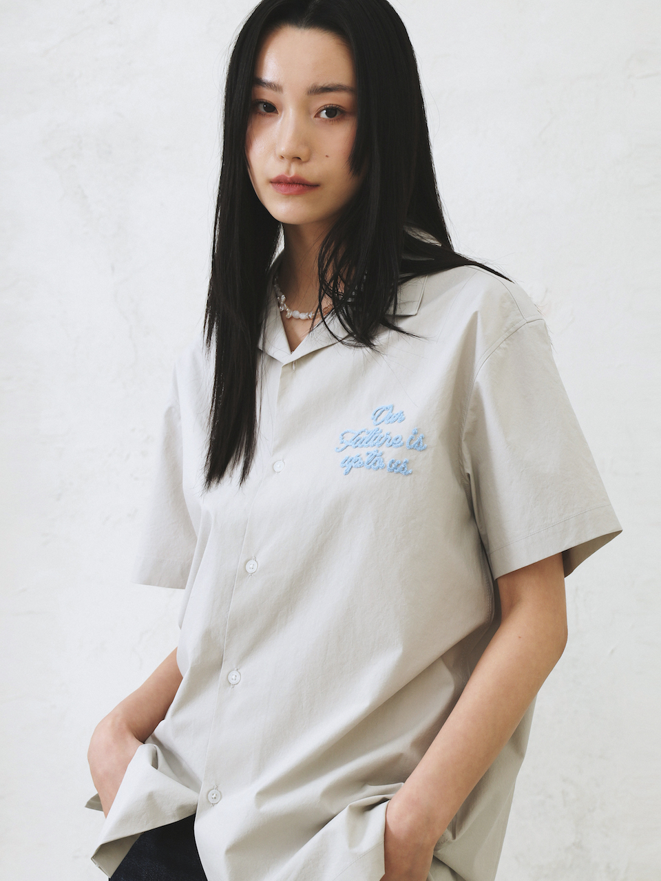 Rope typo embroidery Shirt gray